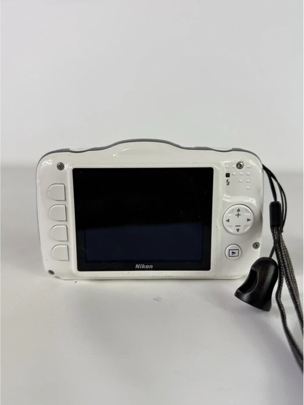Nikon Coolpix S32 13.2MP Waterproof Digital Camera No Power